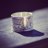 silver-ring-jules-read.jpg